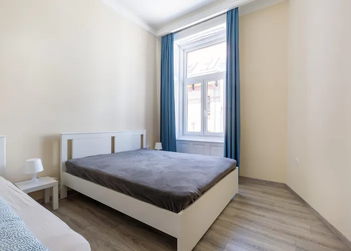 R62a Rottenbiller Apartament *
