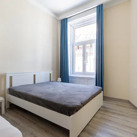 R62a Rottenbiller Appartement *